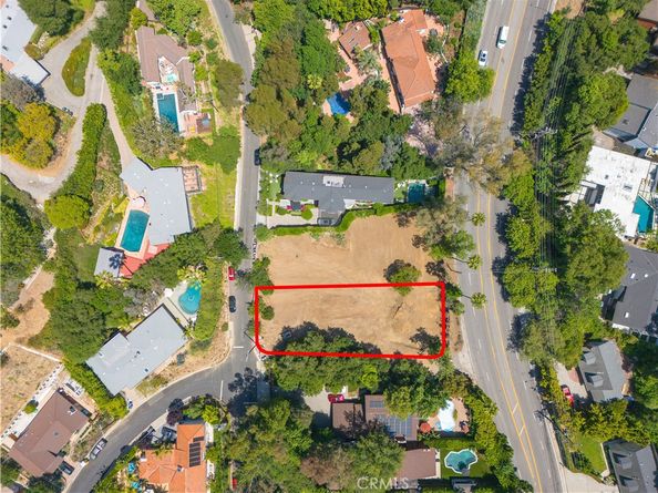 11464 Canton Drive, Studio City CA 91604