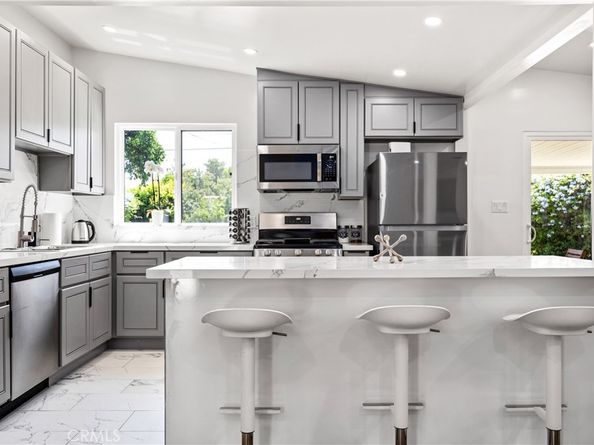 6535 Mary Ellen Avenue, Valley Glen CA 91401