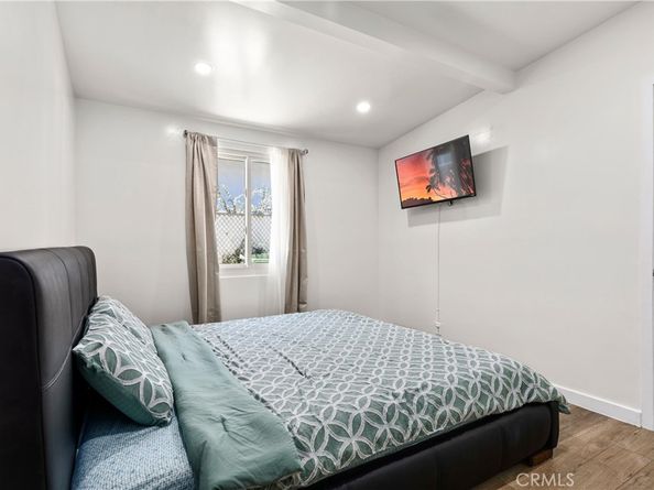 6535 Mary Ellen Avenue, Valley Glen CA 91401