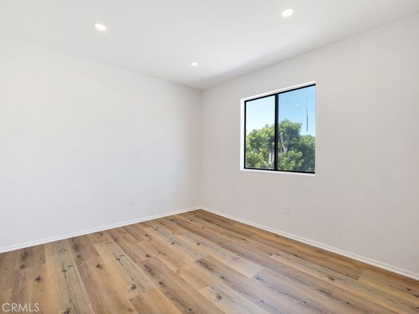 9635 Sepulveda Boulevard 1, North Hills CA 91343