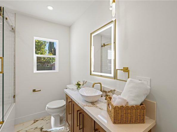 18729 Sunburst Street, Northridge CA 91324