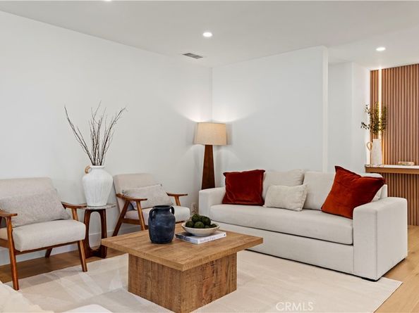 18729 Sunburst Street, Northridge CA 91324