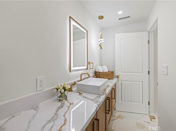 18729 Sunburst Street, Northridge CA 91324