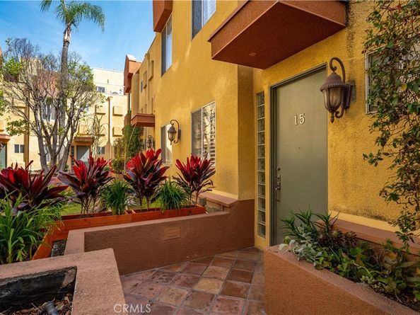 5350 N Sepulveda Boulevard 15, Sherman Oaks CA 91411