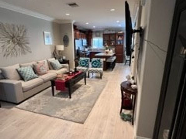 9301 Shirley Avenue 70, Northridge CA 91324