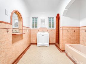 162 W 65th Street, Los Angeles CA 90003