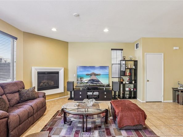 17550 Buttonwood Lane, Carson CA 90746