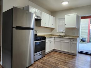 1105 Cherry Ave, Long Beach CA 90813