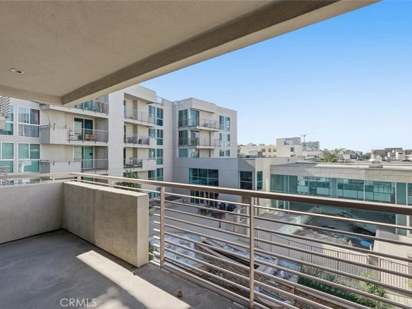 267 S San Pedro 315, Los Angeles CA 90012
