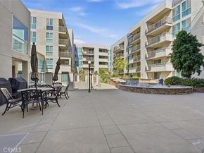 267 S San Pedro 315, Los Angeles CA 90012