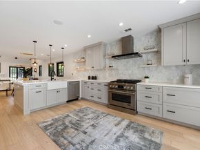 846 S Cloverdale, Los Angeles CA 90036