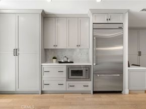 846 S Cloverdale, Los Angeles CA 90036