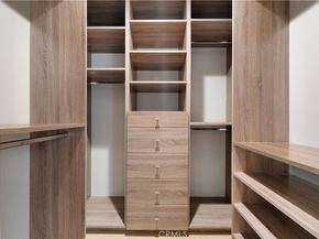 846 S Cloverdale, Los Angeles CA 90036