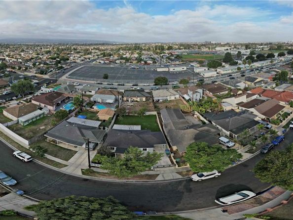 22729 Marbella, Carson CA 90745