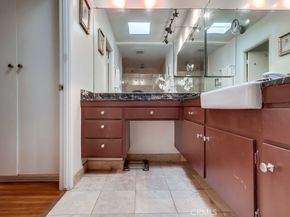 11120 Queensland H57, Los Angeles CA 90034