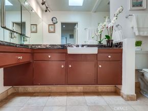 11120 Queensland H57, Los Angeles CA 90034