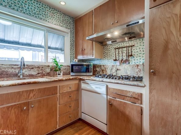 11120 Queensland H57, Los Angeles CA 90034