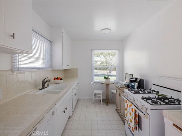 21229 Ocean Avenue, Torrance CA 90503