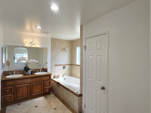 15539 Woodruff Avenue 17, Bellflower CA 90706