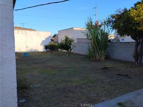11864 Gale Avenue, Hawthorne CA 90250