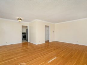 5918 S Fairfax Avenue, Los Angeles CA 90056