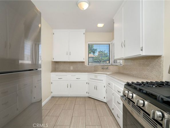 5918 S Fairfax Avenue, Los Angeles CA 90056