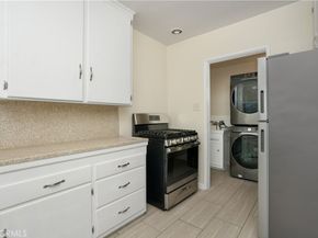5918 S Fairfax Avenue, Los Angeles CA 90056