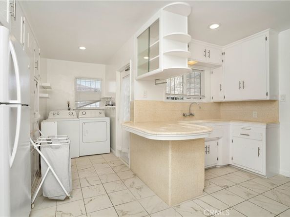 5918 S Fairfax Avenue, Los Angeles CA 90056