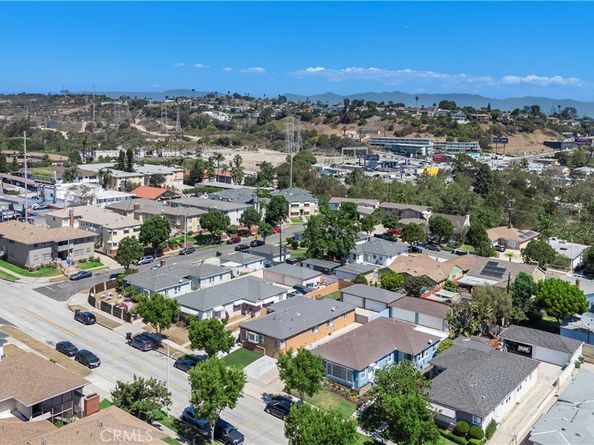 5918 S Fairfax Avenue, Los Angeles CA 90056