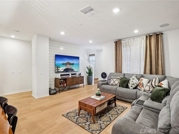1341 Reliance, Carson CA 90746