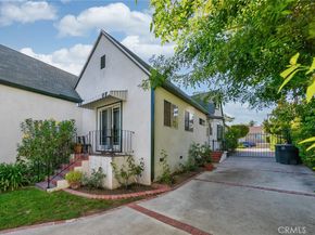 1042 E Tujunga, Burbank CA 91501
