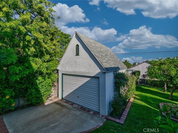 1042 E Tujunga, Burbank CA 91501