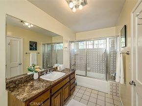 1042 E Tujunga, Burbank CA 91501