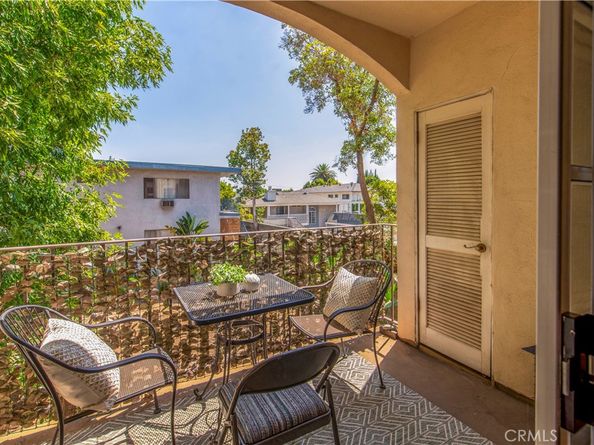 372 S Marengo Avenue 108, Pasadena CA 91101