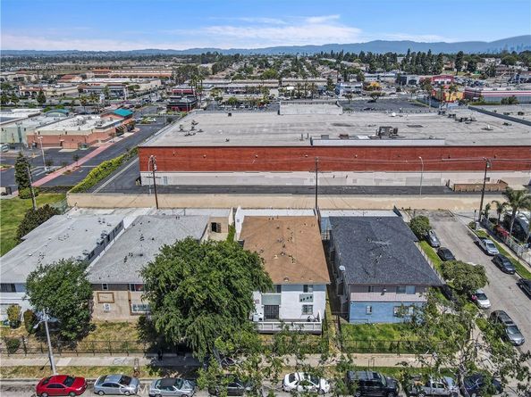 3205 Bartdon, Inglewood CA 90303