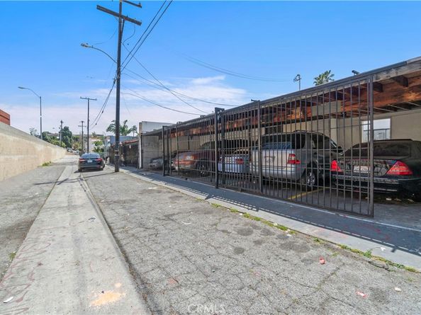 3205 Bartdon, Inglewood CA 90303