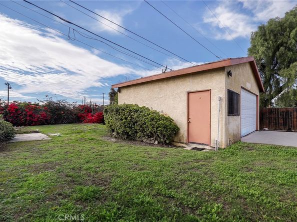 12623 S Slater, Compton CA 90222