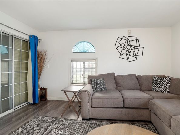 12623 S Slater, Compton CA 90222