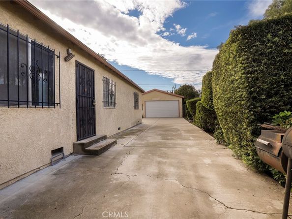 12623 S Slater, Compton CA 90222