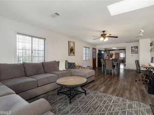 12623 S Slater, Compton CA 90222