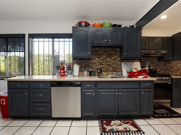 12623 S Slater, Compton CA 90222