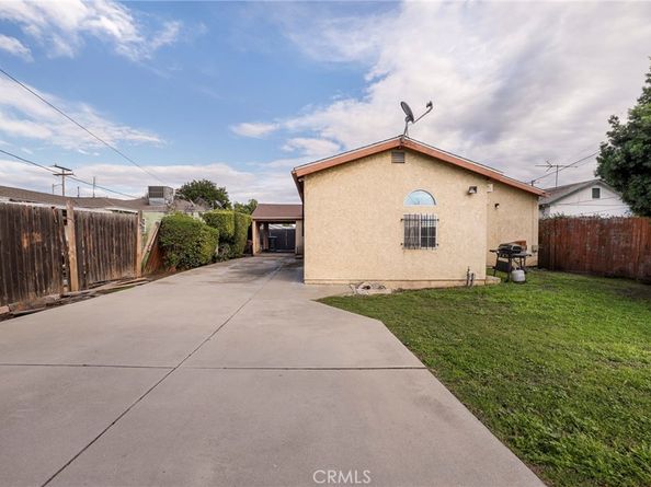 12623 S Slater, Compton CA 90222