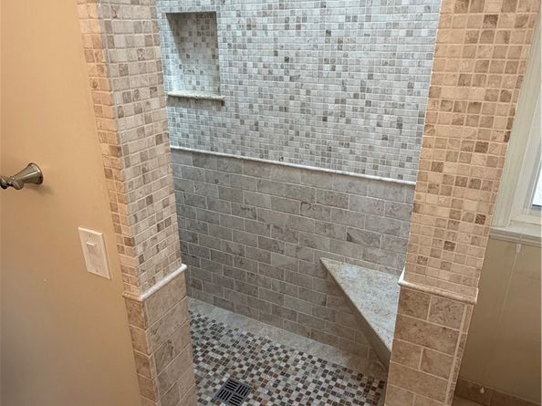 4360 Le Bourget, Culver City CA 90232