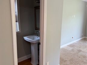 4360 Le Bourget, Culver City CA 90232