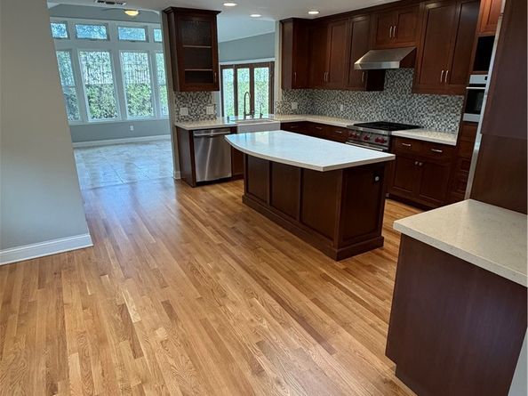 4360 Le Bourget, Culver City CA 90232