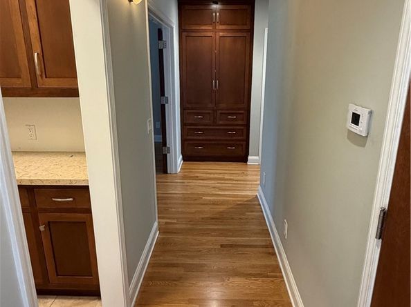 4360 Le Bourget, Culver City CA 90232