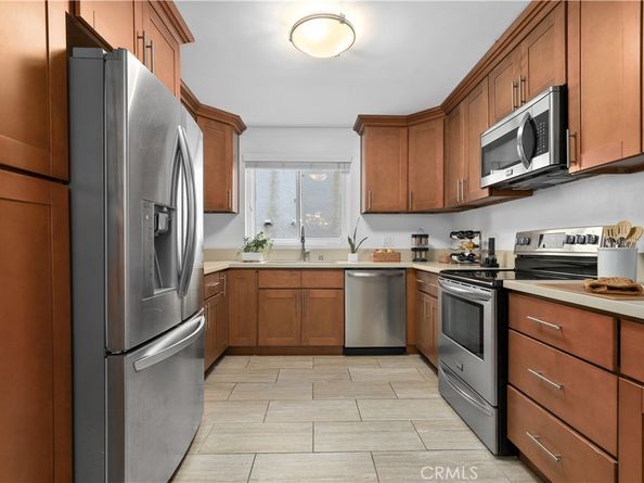 930 3rd Street 106, Santa Monica CA 90403