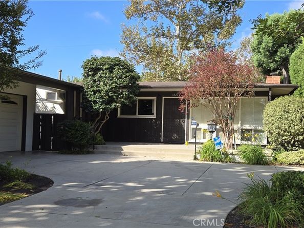1821 N College Place, Long Beach CA 90815