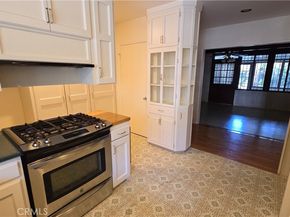 1821 N College Place, Long Beach CA 90815