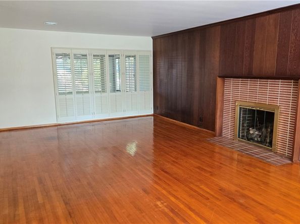 1821 N College Place, Long Beach CA 90815